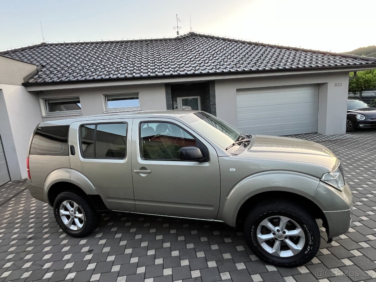 Nissan Pathfinder 2.5 Dci 126kw 4x4 - plný servis vozu - 10