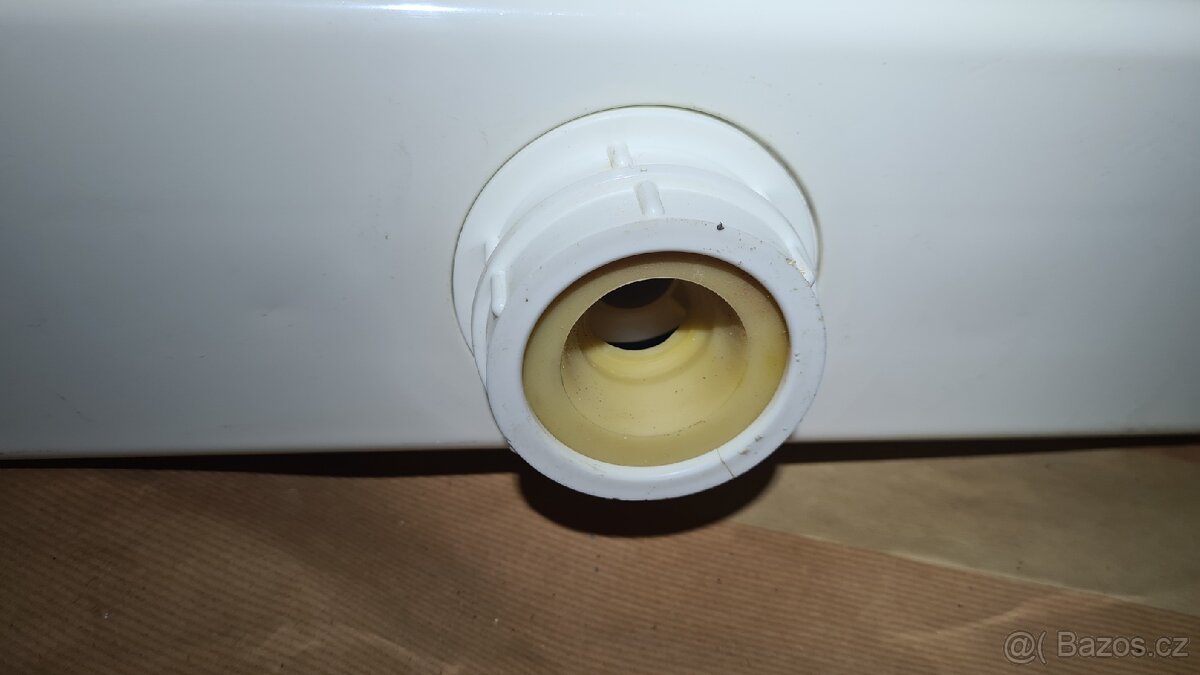WC nádržka - 10