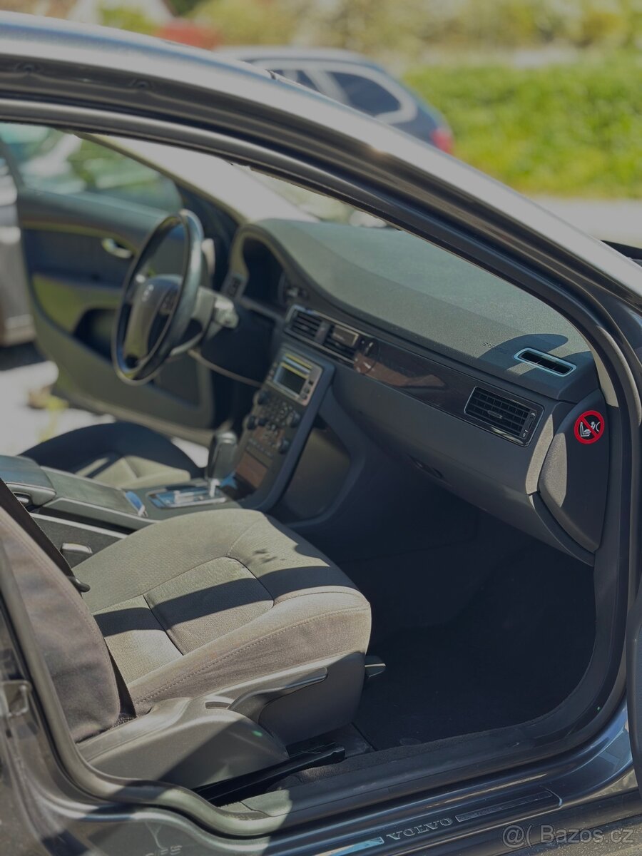 VOLVO S80 D5 - 10