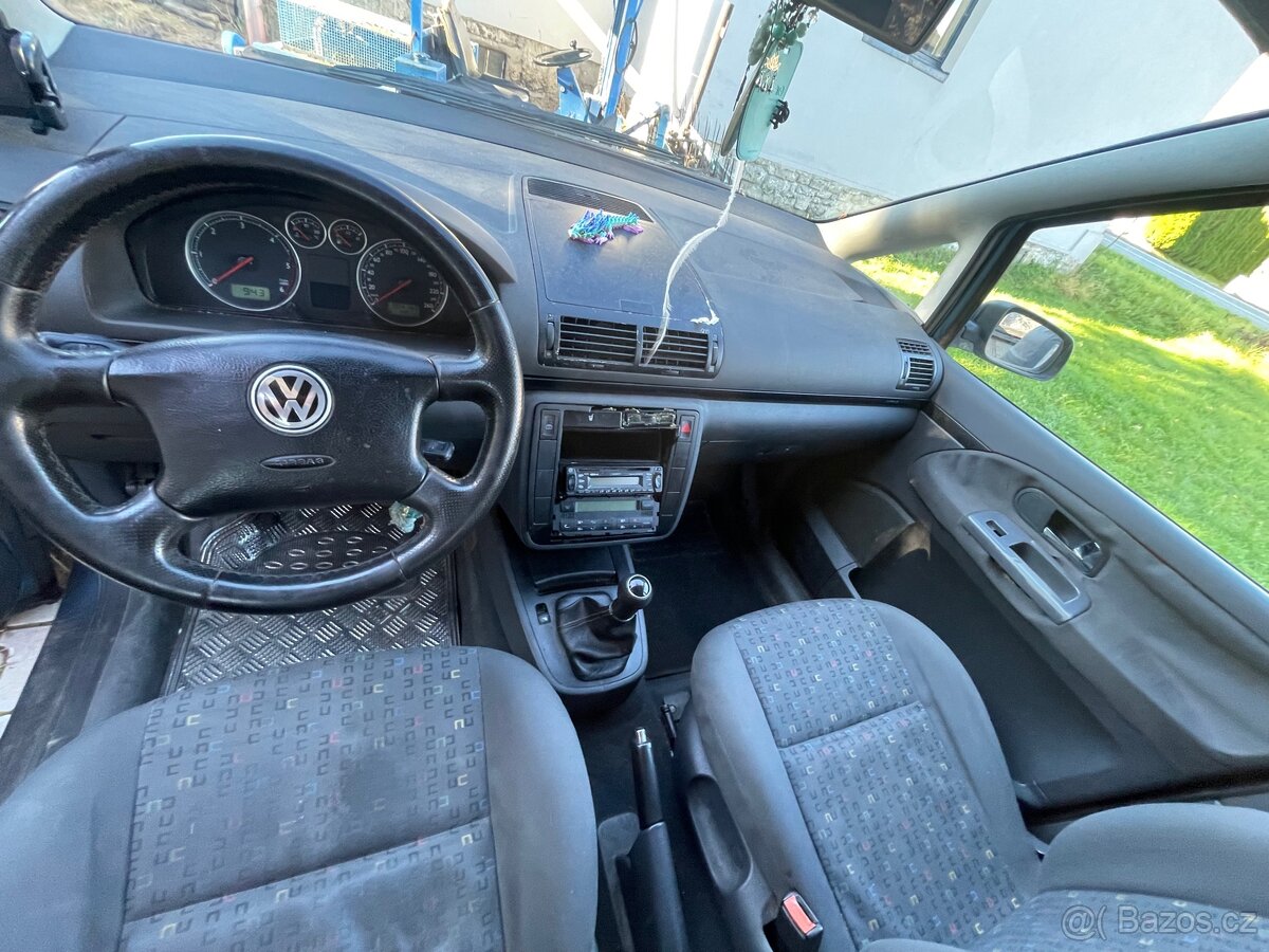 Volkswagen Sharan 1.9TDI - 10