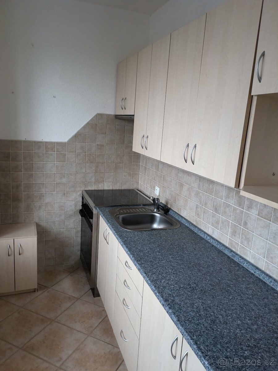 Pronájem bytu 3+1 Orlová Lutyně u Vesny - 10