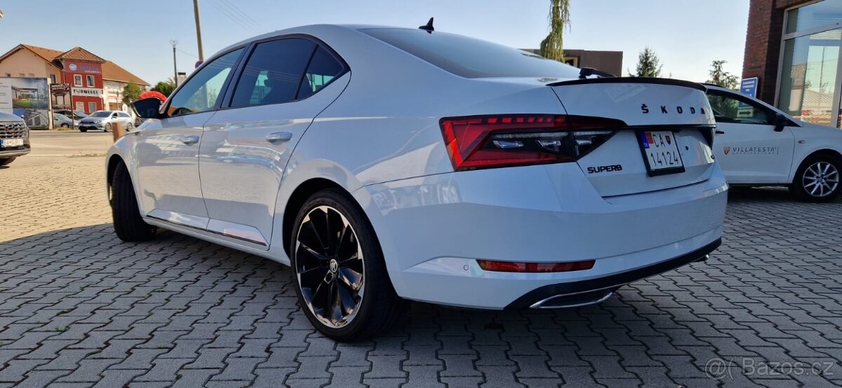 Škoda Superb 2.0 TDI DSG SportLine 4x4 PanoramaŤažnéKamer - 10