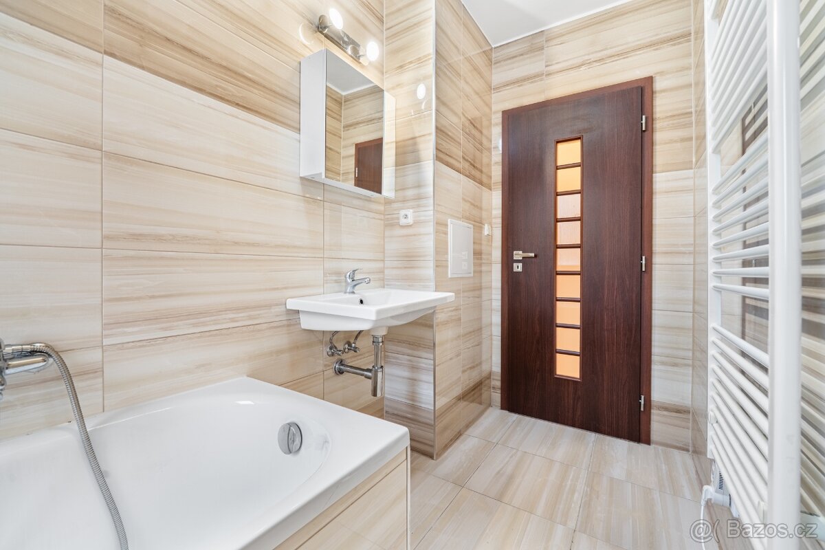 Prodej bytu 3+kk, 61 m2 - Markovická, Hradec Králové - 10