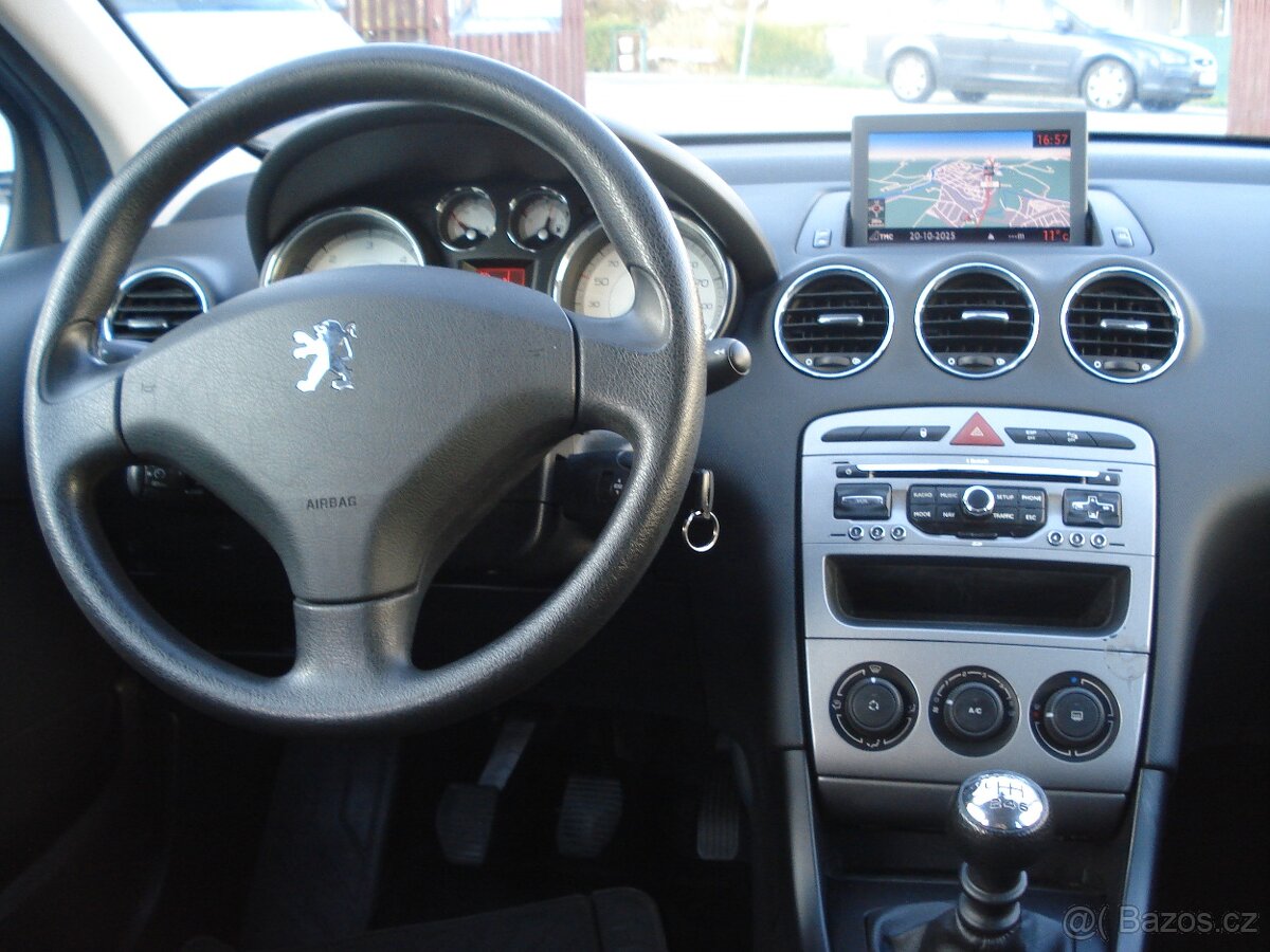 Peugeot 308 SW 1.6 HDI,NAVI,SERVISKA - 10