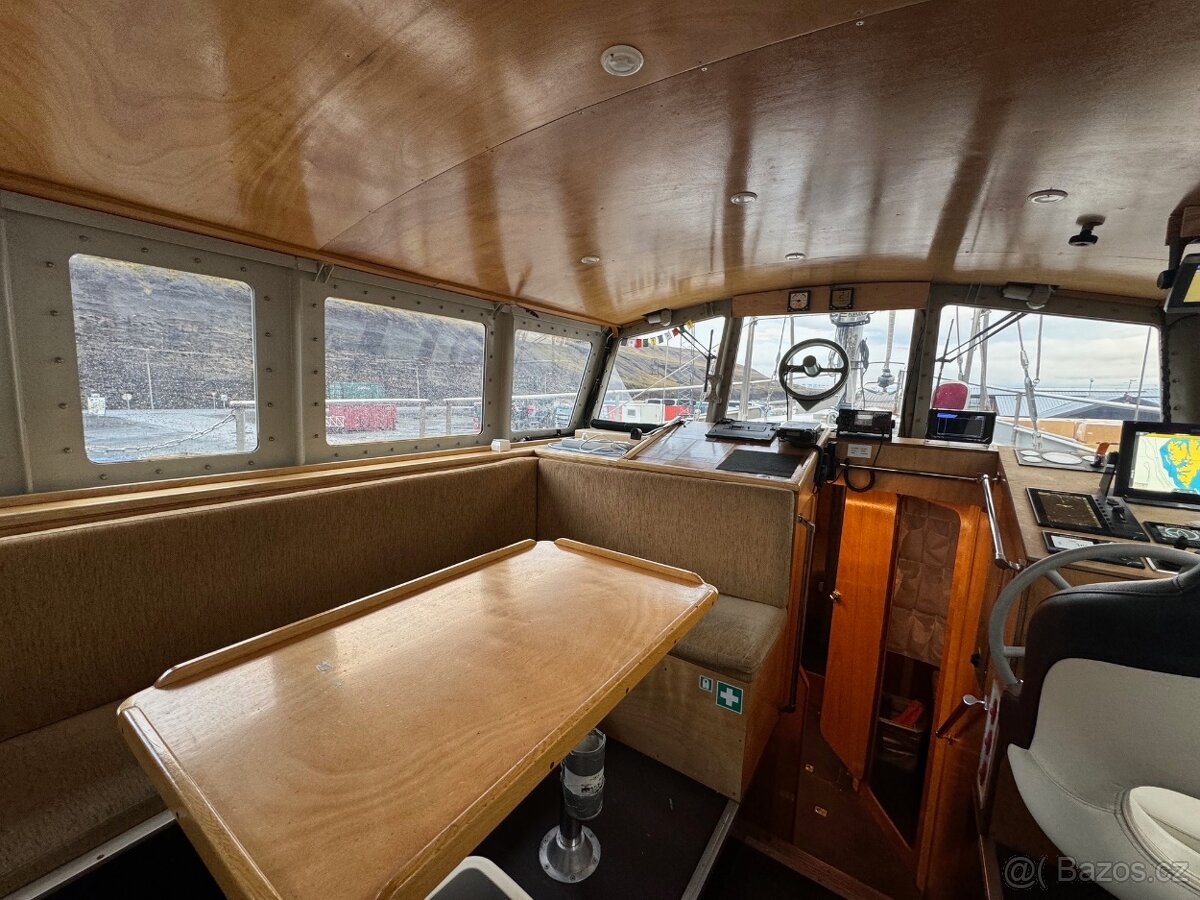 Expediční motorsailer - 10