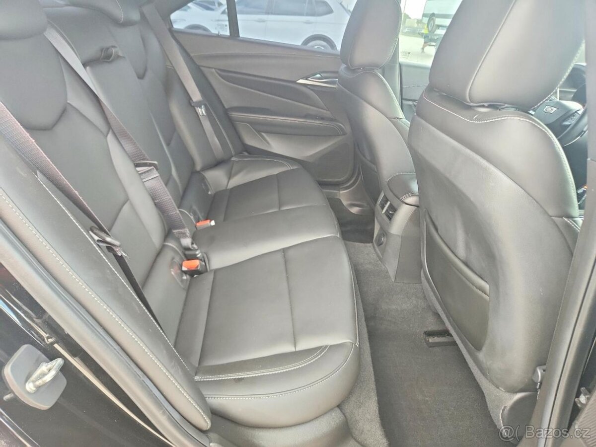 Cadillac CT4 2022 - 10