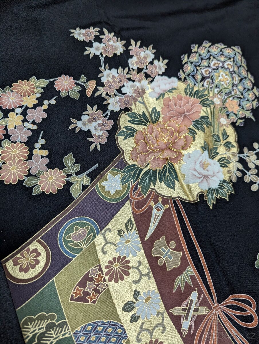 Černé dámské kimono Tomesode - 10