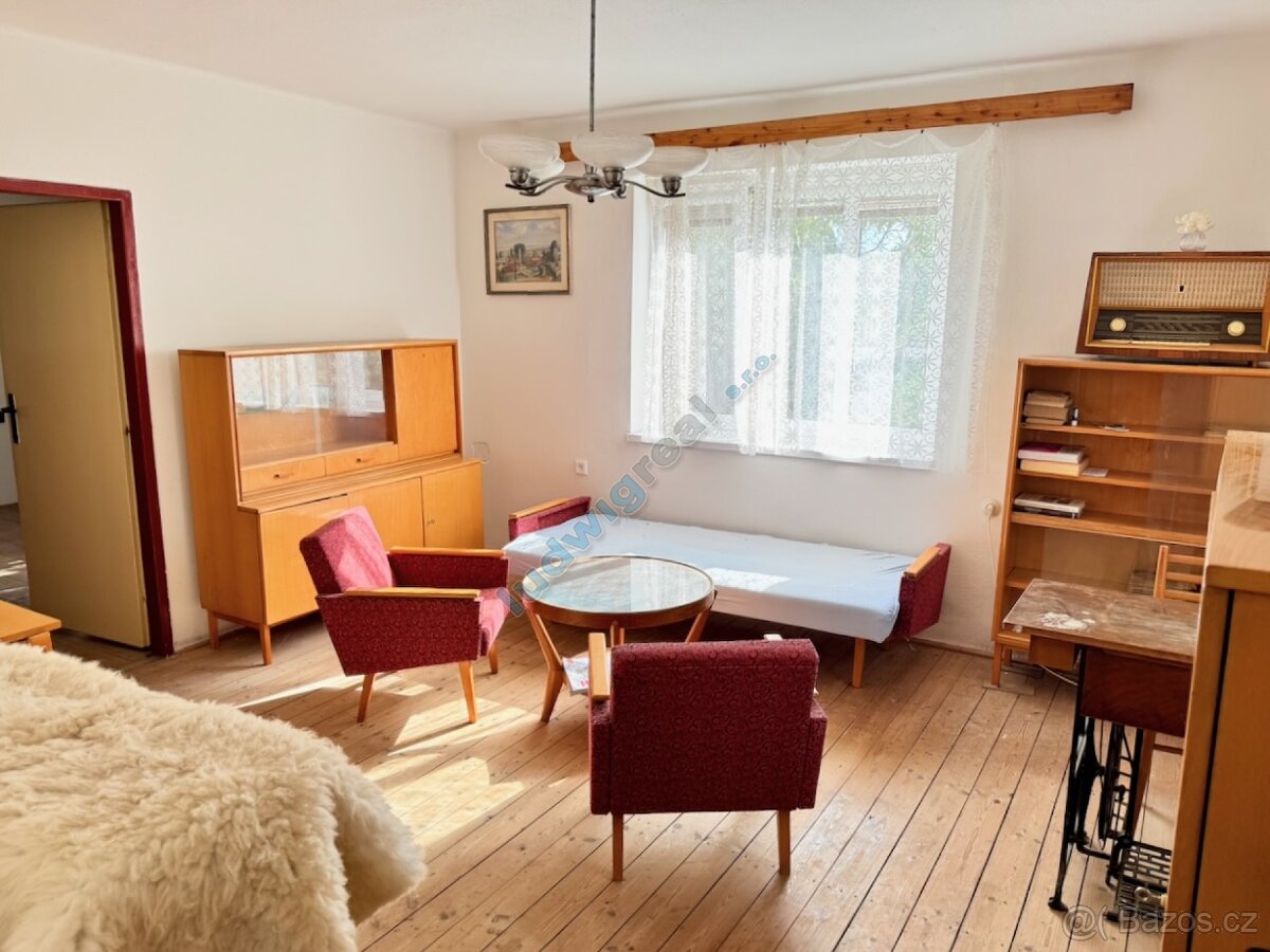 PRODEJ RD 4+1, garáž, zahrada, 665 m2, Radvanice, Úžice - 10