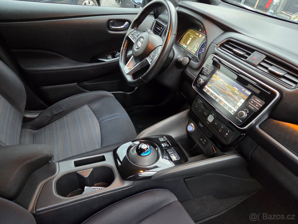 Nissan LEAF, 40 KWH - 10