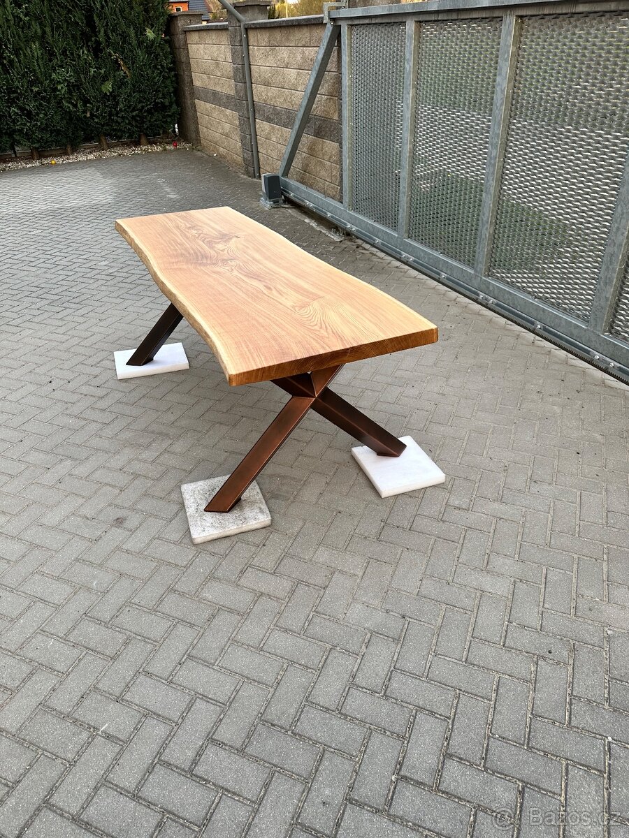 Dubový stůl masiv - 10