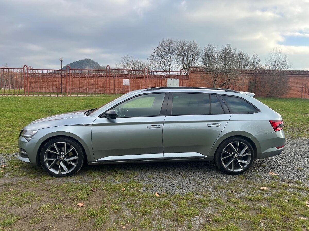 ŠKODA SUPERB KOMBI 1.4 TSi iV SPORTLINE - 10