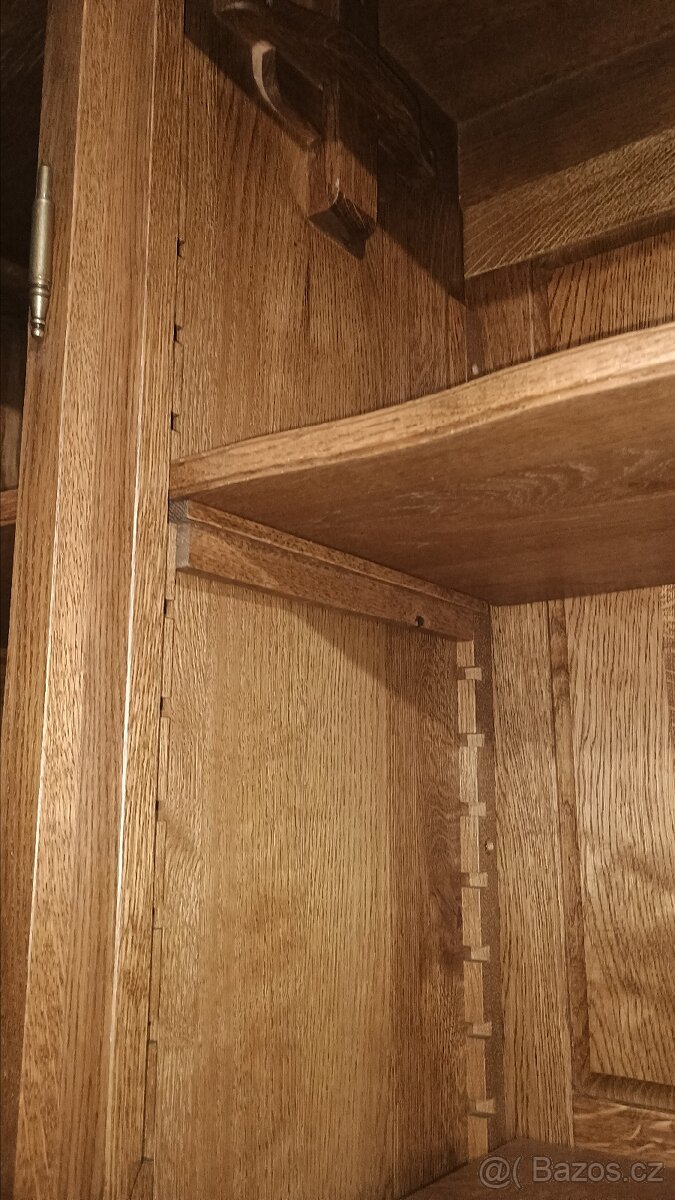 Rustikální policová dubová skříň š 213x v164x h49 cm - 10