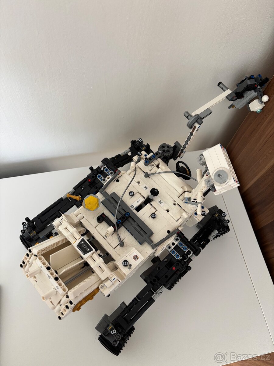 lego technic 42158 NASA Mars Rover Perseverance - 10