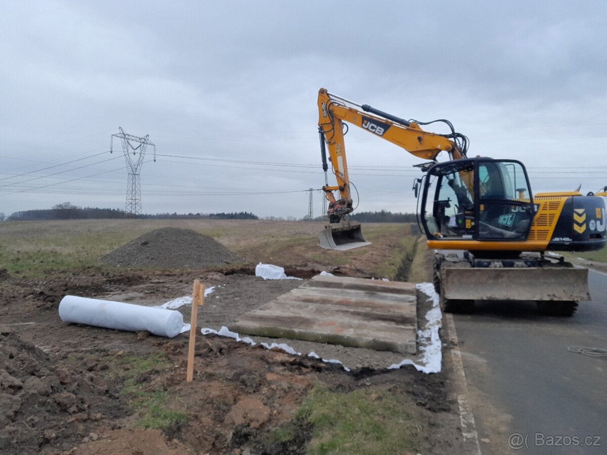 Strojník kolových a pásových rypadla JCB - 10