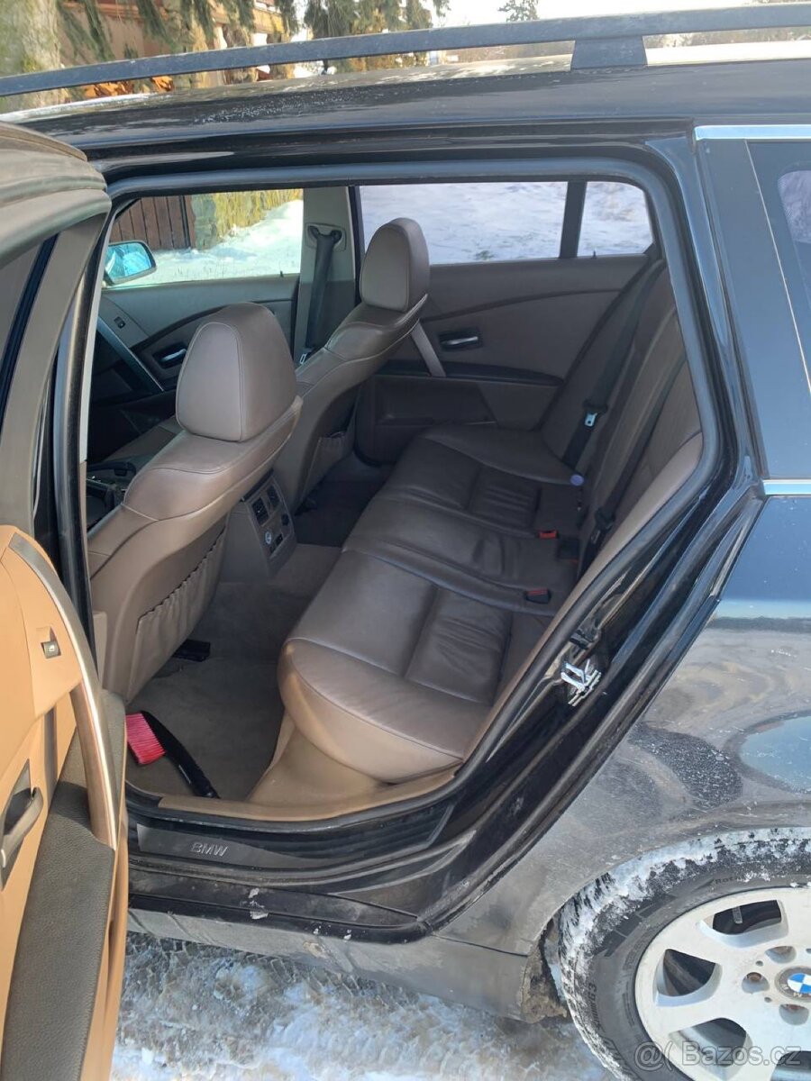 BMW 520d Touring (E61) - 10