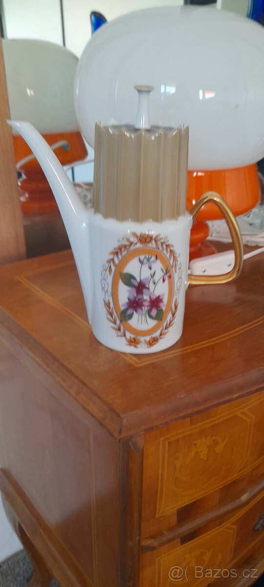 Porcelánová konvice Aurelia ateliér - 10