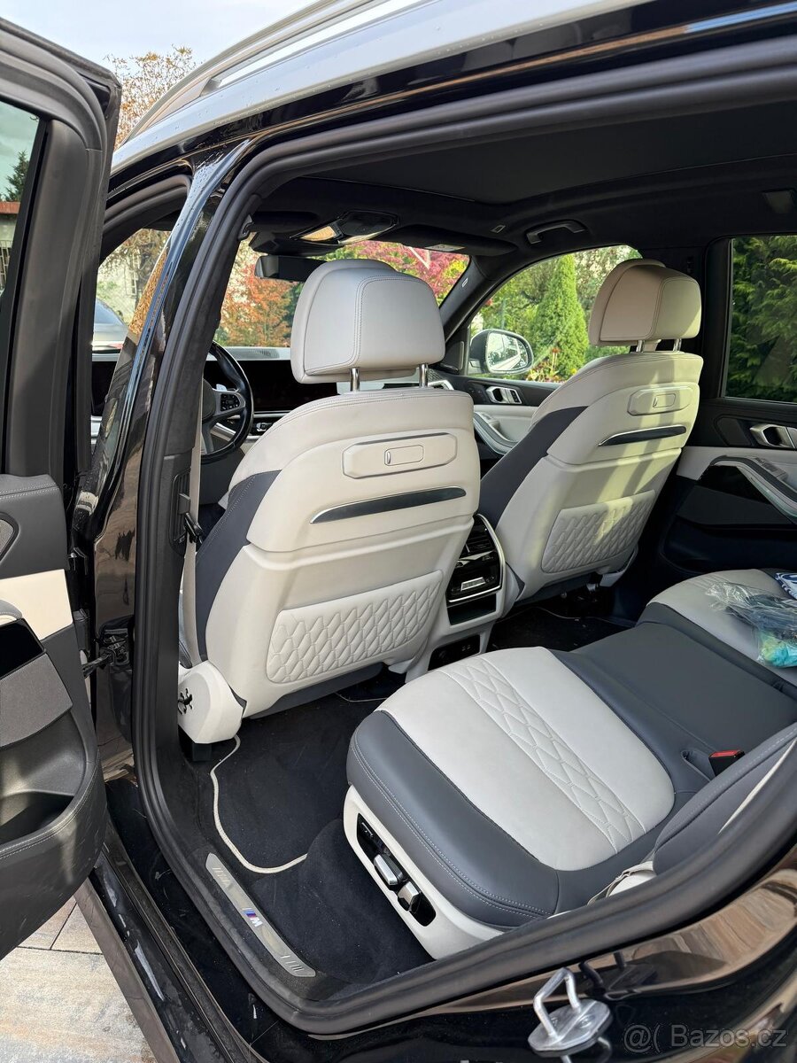 BMW X7 xDrive 40d M packet Nový motor - 10