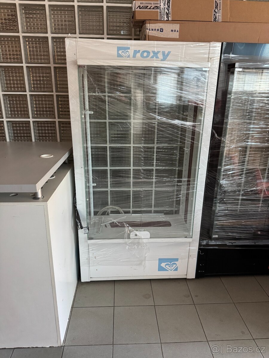 Vybavení prodejny - obchod s oblečením / obuv - 10