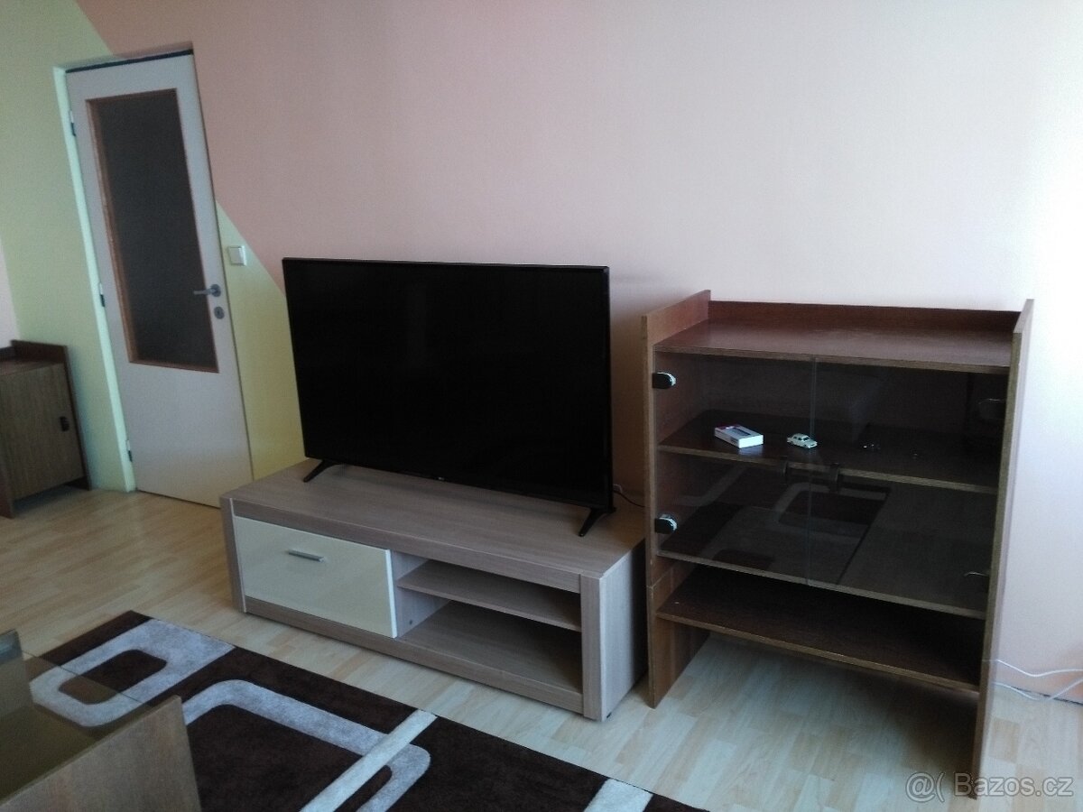 Prodám byt 2+1, 62 m2 v OV, ul. Holešická, Chomutov - 10