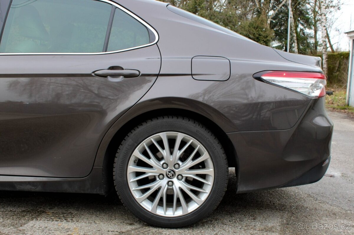 Toyota Camry 2.5 Hybrid Executive e-CVT - 10