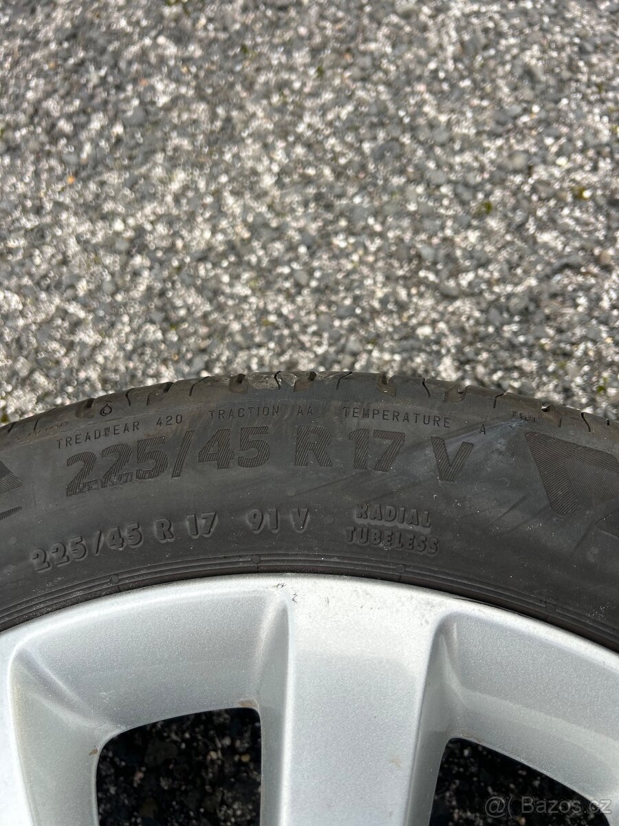 Opel Meriva B dvě sady alu kola - 10