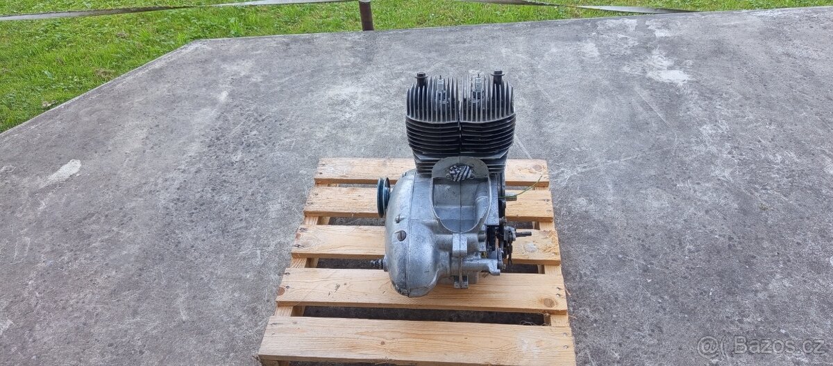 Velorex 350 motor- mechanika - 10