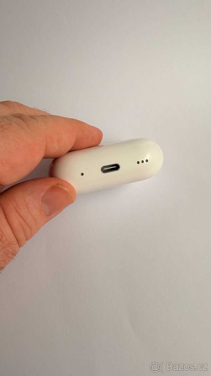 Apple AirPods Pro (2. generace) s MagSafe pouzdrem s USB-C - 10