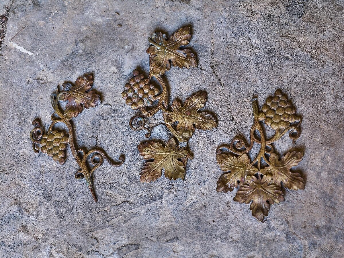 Těžké bronzové zábradlí s motivem vinné révy - 308 cm - 10