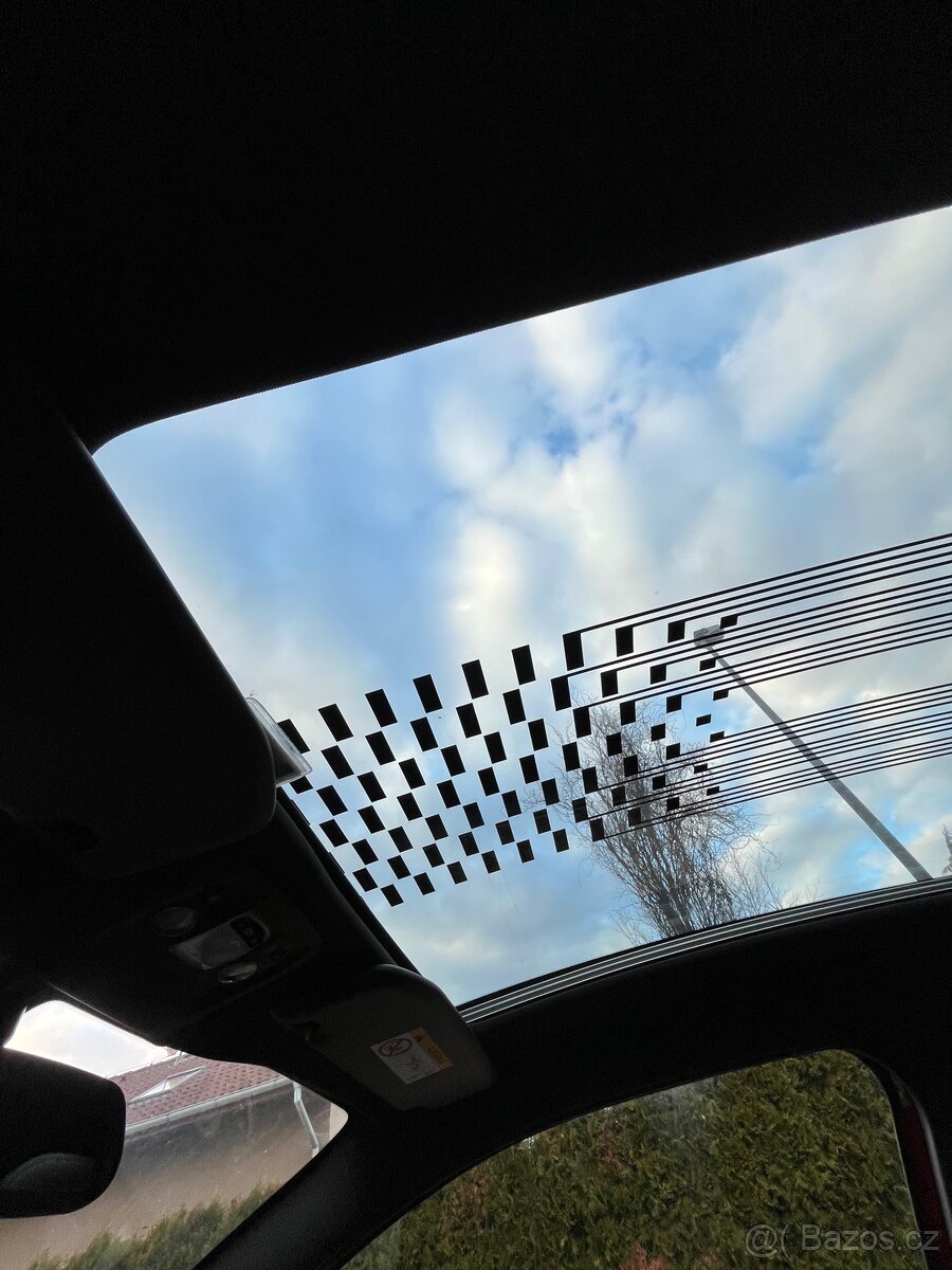 Peugeot 208 GTi - 10