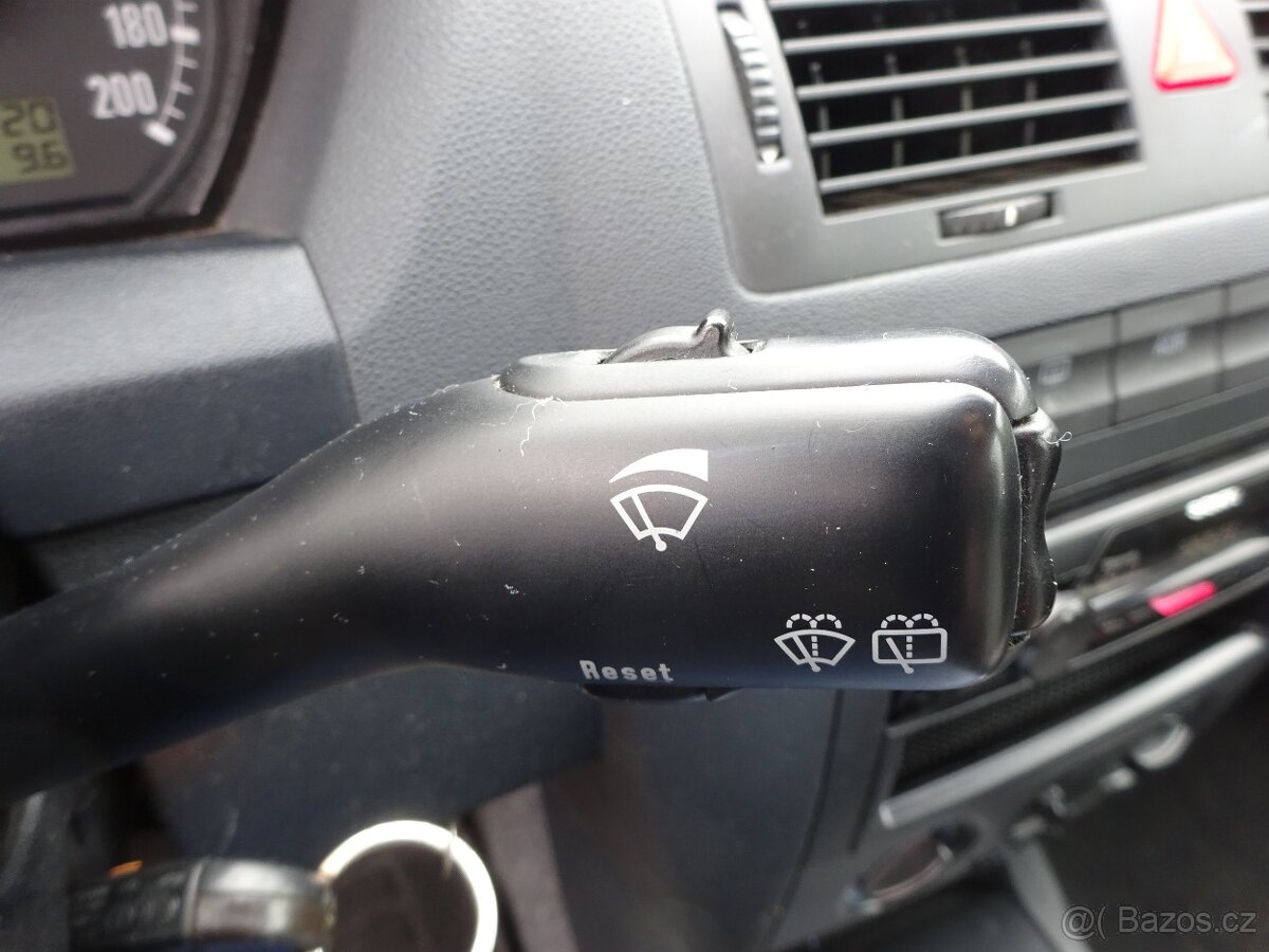 Škoda Fabia 1.4i Combi r.v.2004 (55kw) stk:5/2027 - 10