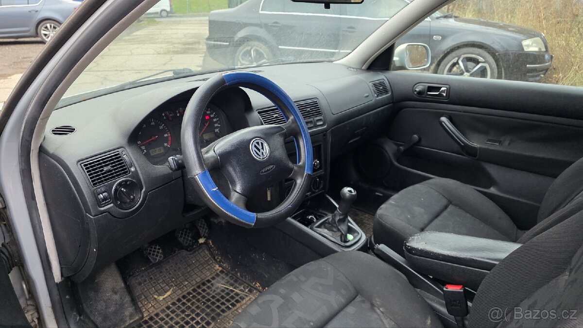 Volkswagen Golf 1,4 - 10