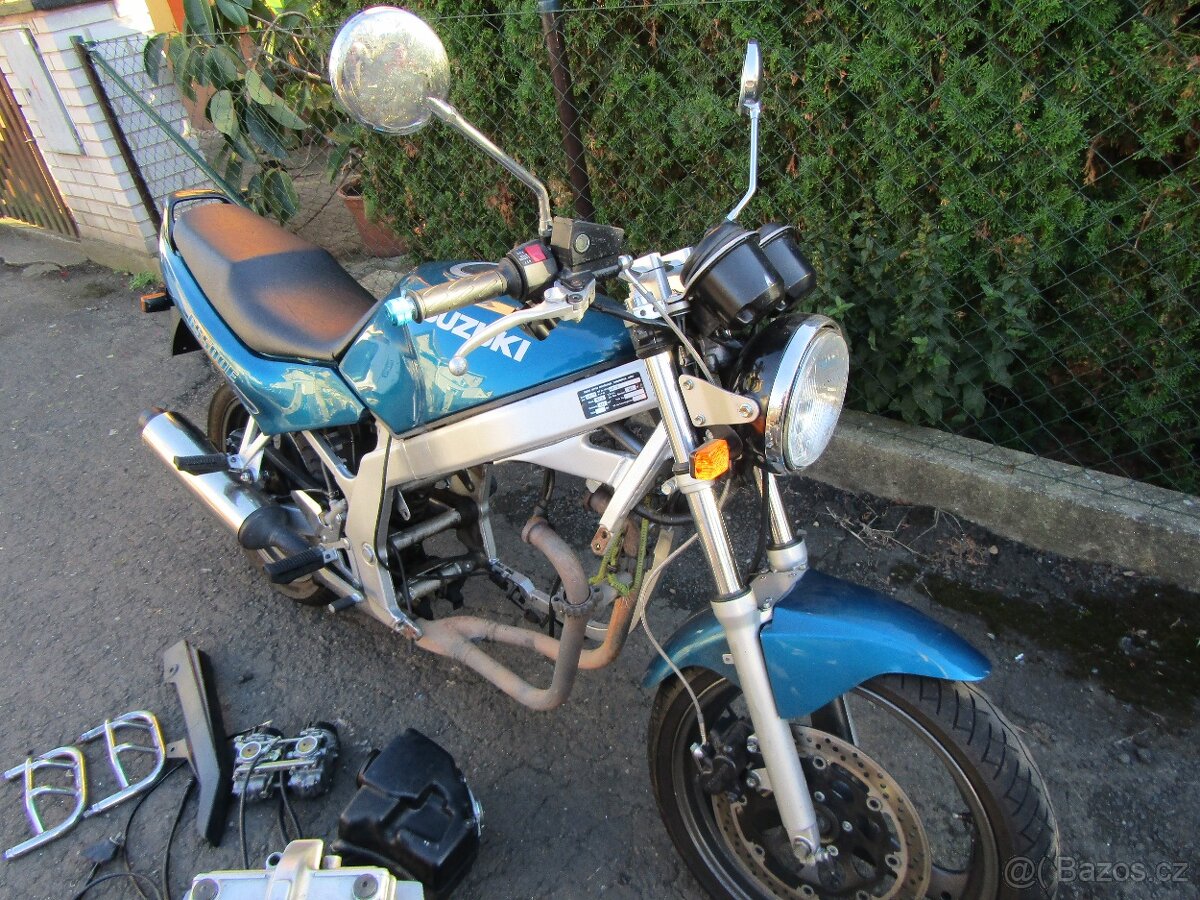 SUZUKI GS 500E - 10