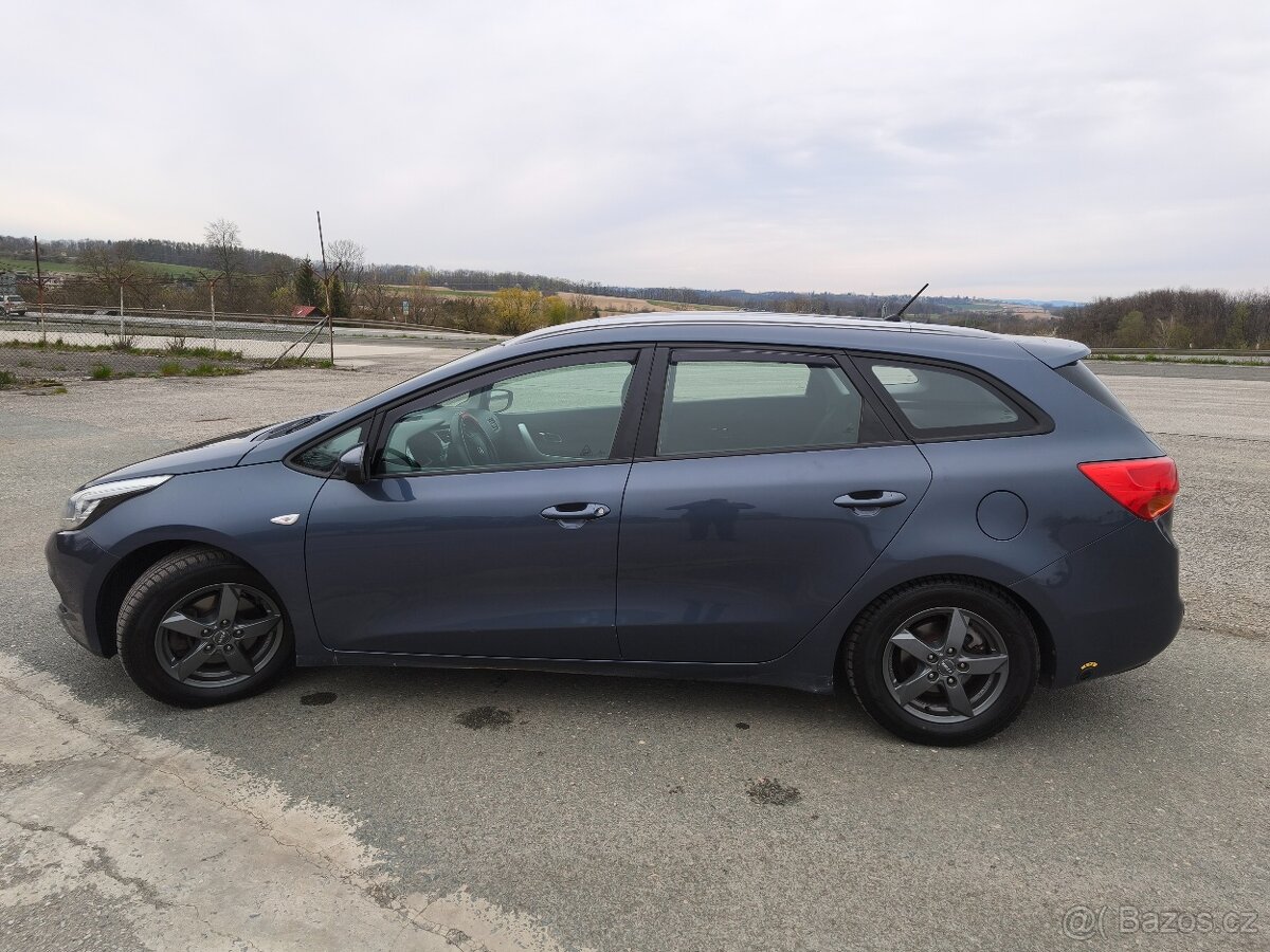 Kia ceed kombi 1.4 benzín+LPG - 10
