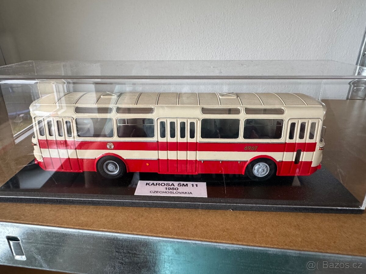 Vánoční výprodej autobusů/osobních 1:43 Abrex Foxtoys moje - 10
