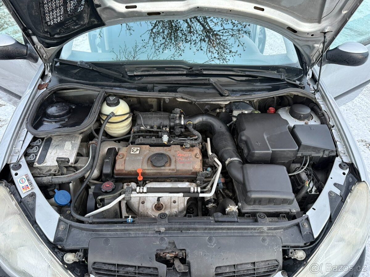 Peugeot 206 1.1i 2001 - 10