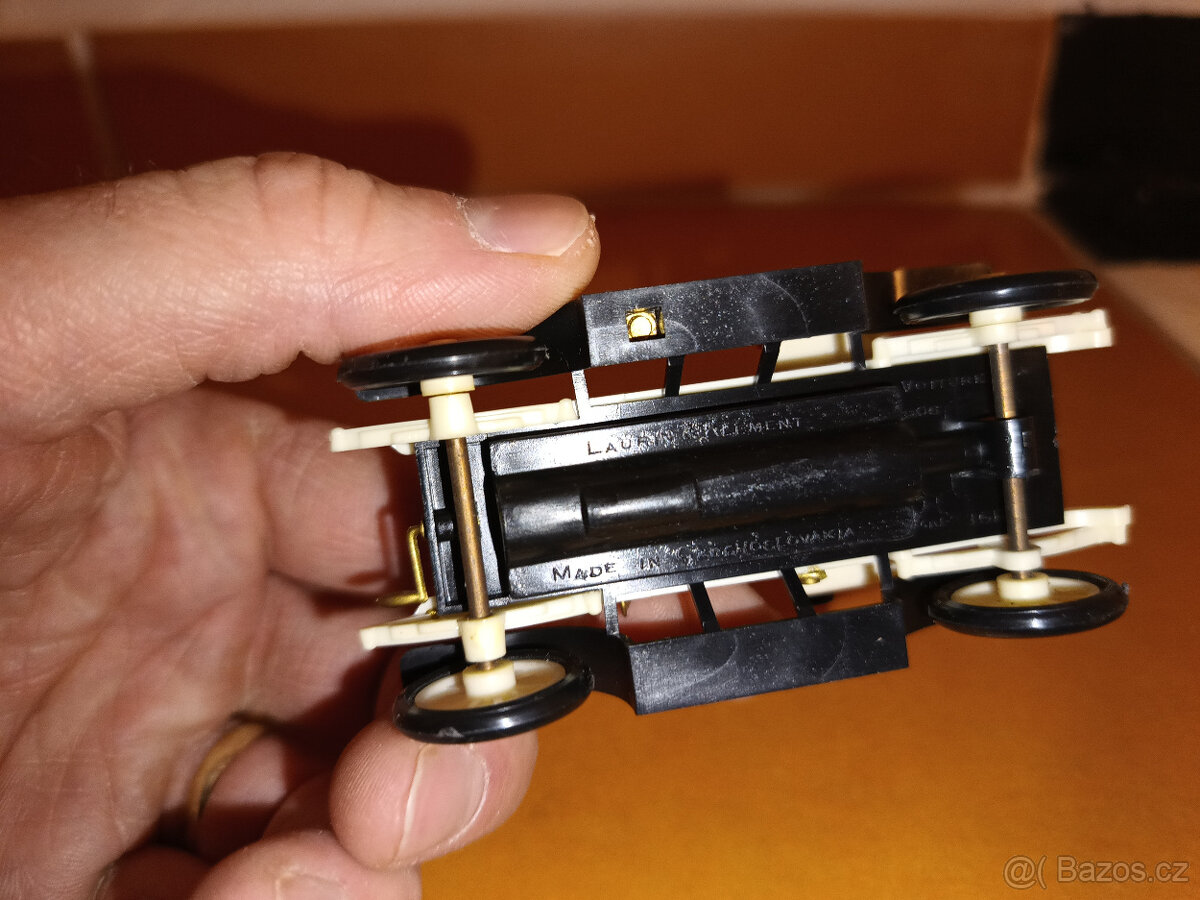 Modely autíčka igra - 10