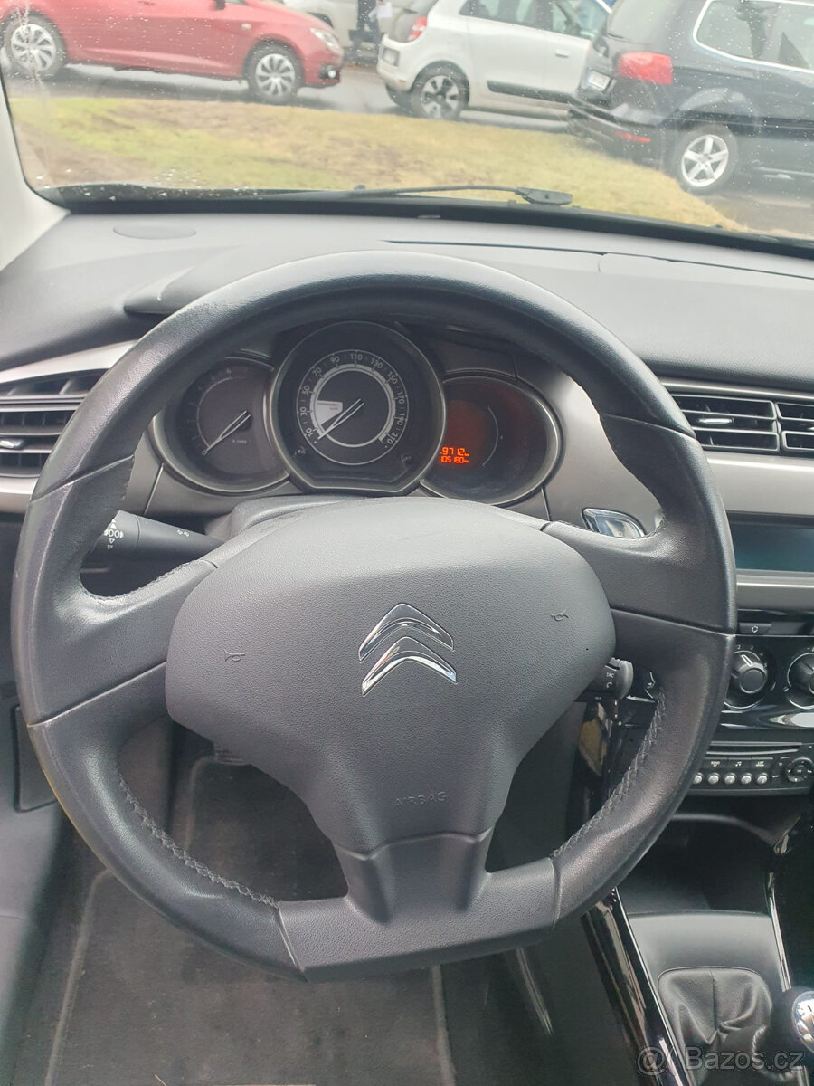 Citroen C3 1,2 i - NOVÉ ROZVODY - ZIMNÍ KOLA - 10