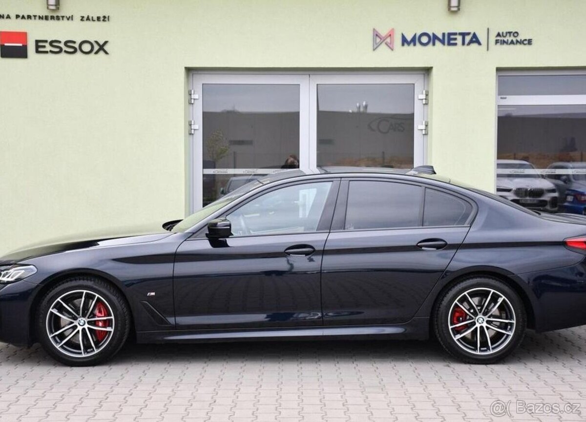 BMW Řada 5 520i M-SPORT 1M ČR - 10