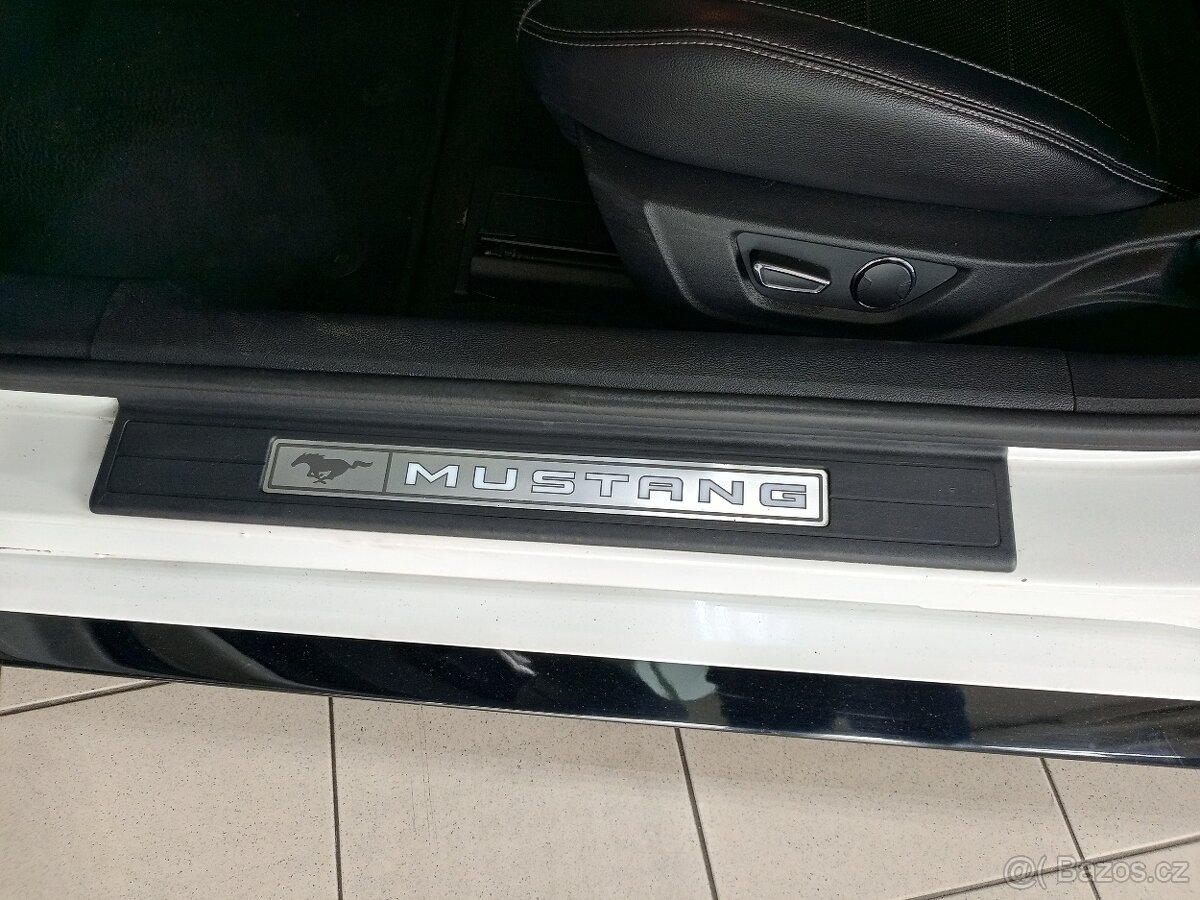 FORD MUSTANG MK6 - 5.0 L - GT V8 - 313 KW - STK 07/2027 - 10