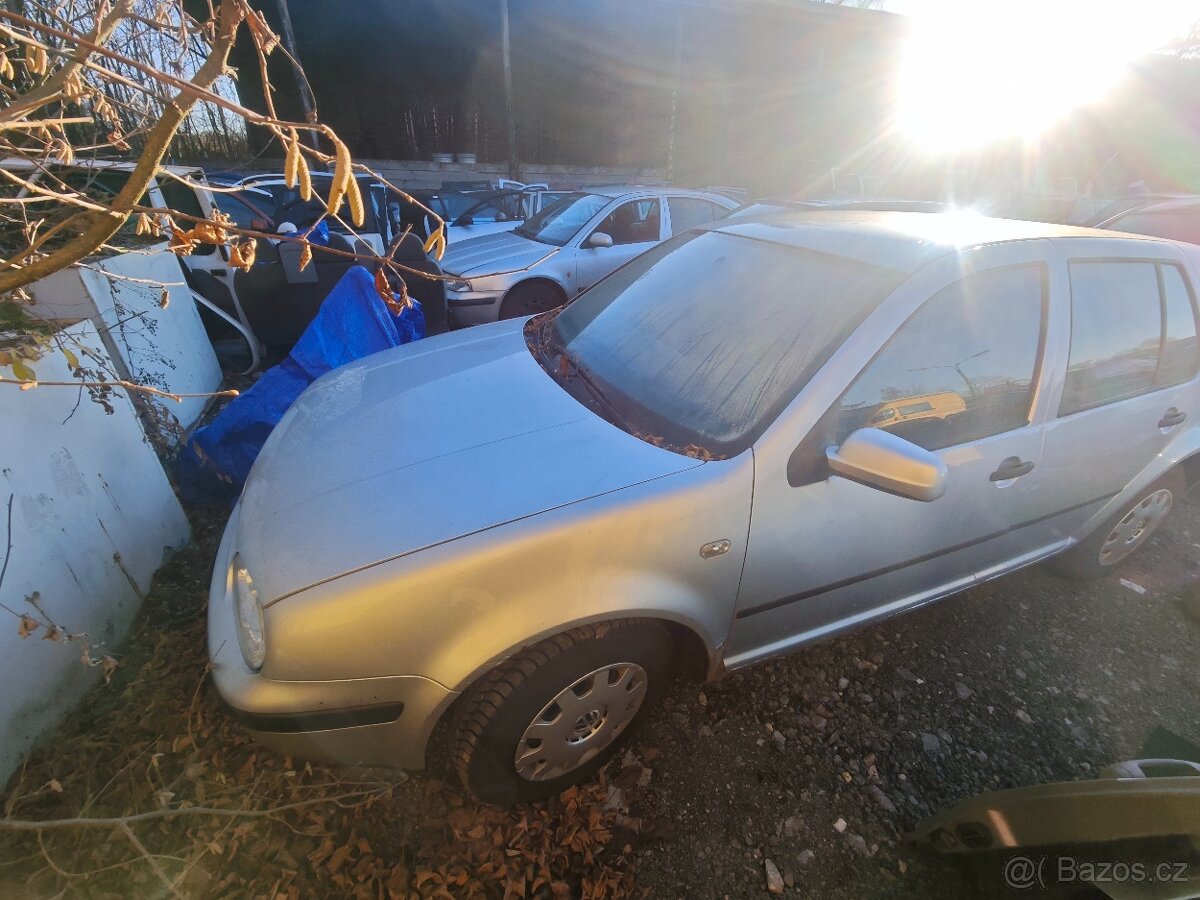 Volkswagen Golf IV 1.4 55kW ND - 10