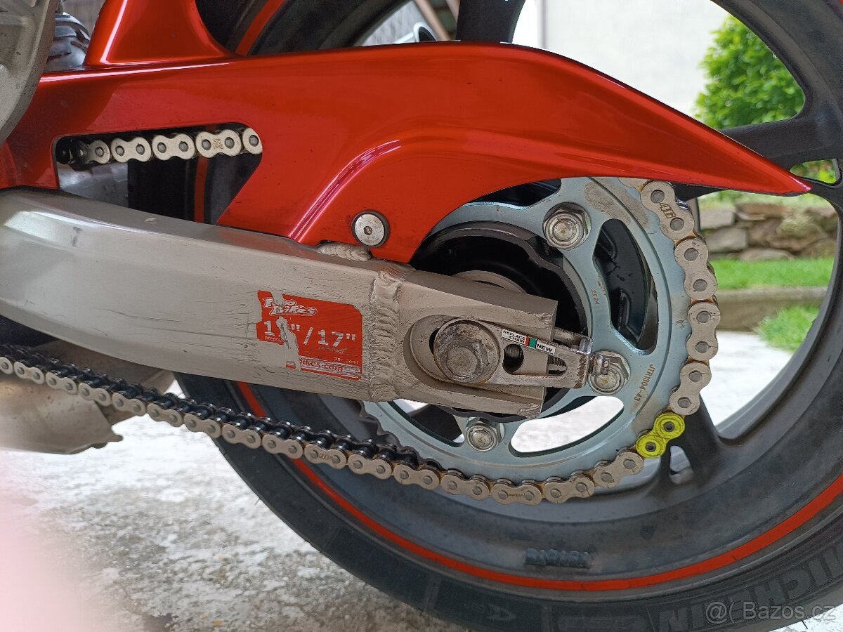 Honda Hornet 600 - 10