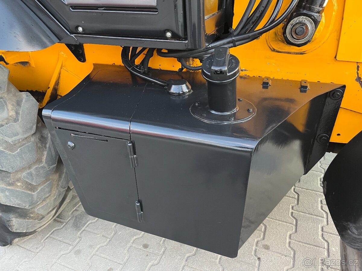 Rýpadlo-nakladač JCB 2CX Streetmaster, 3CX Compact - 10