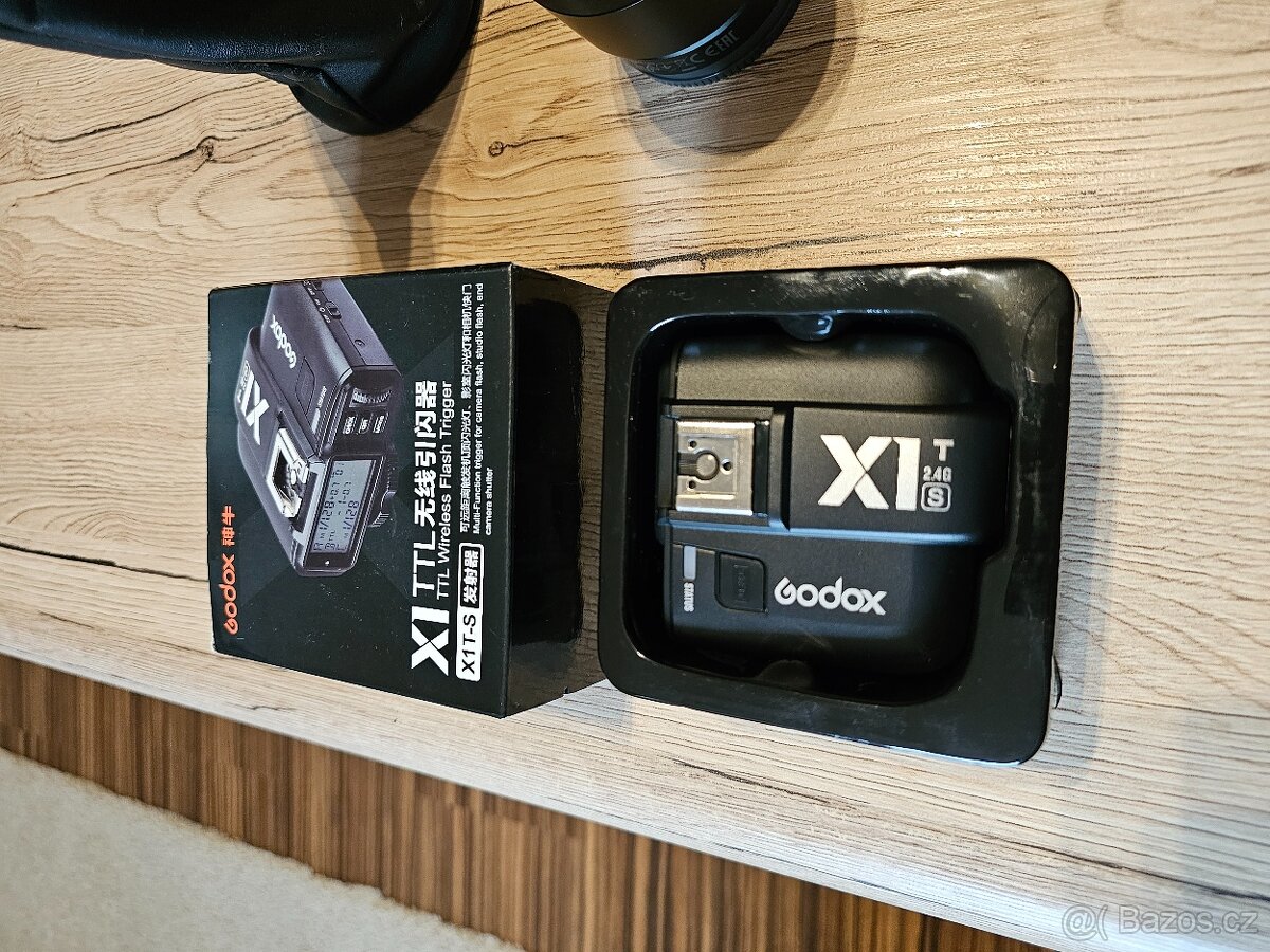 Sony Alpha A7 + prislusenstvi + objektivy - ZEISS 55mm - 10