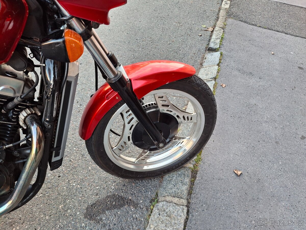 Honda VT 500 1987 - 10