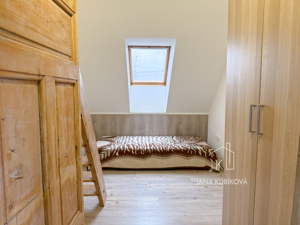 Prodej prostorného domu v Kyjově - 10