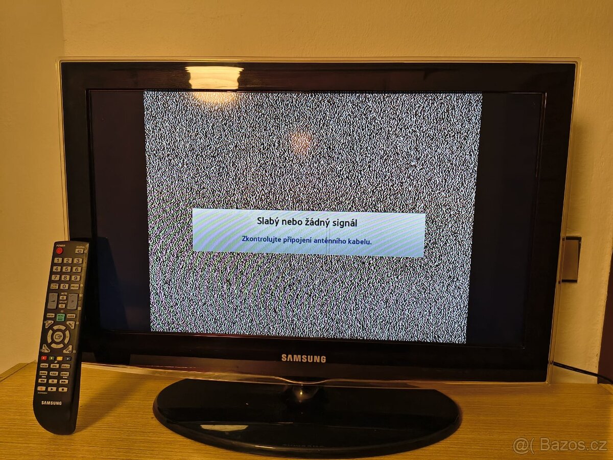 3x starší LCD televize a DVB-T2 Tuner - 10