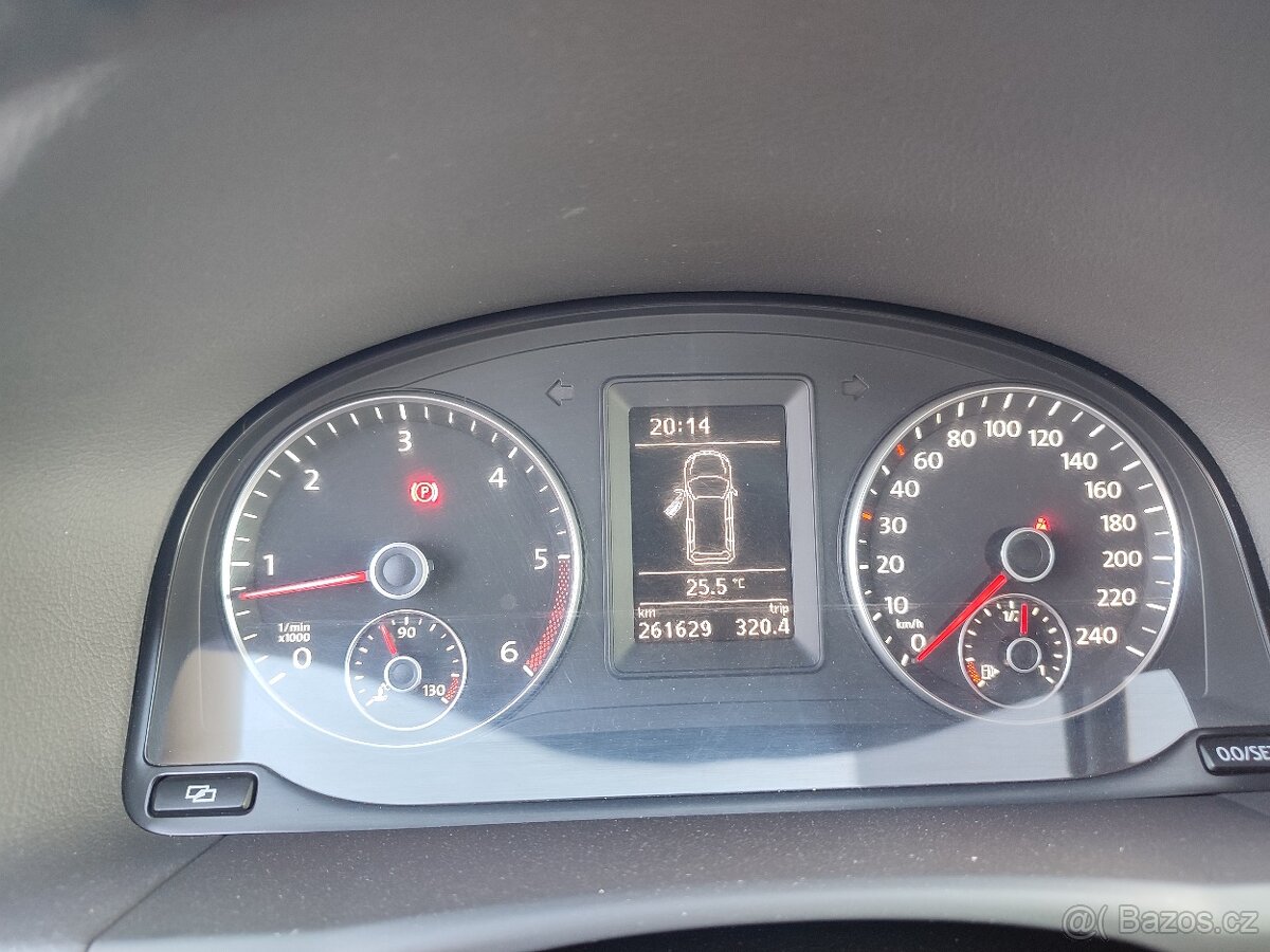 VW Touran Cross - 10