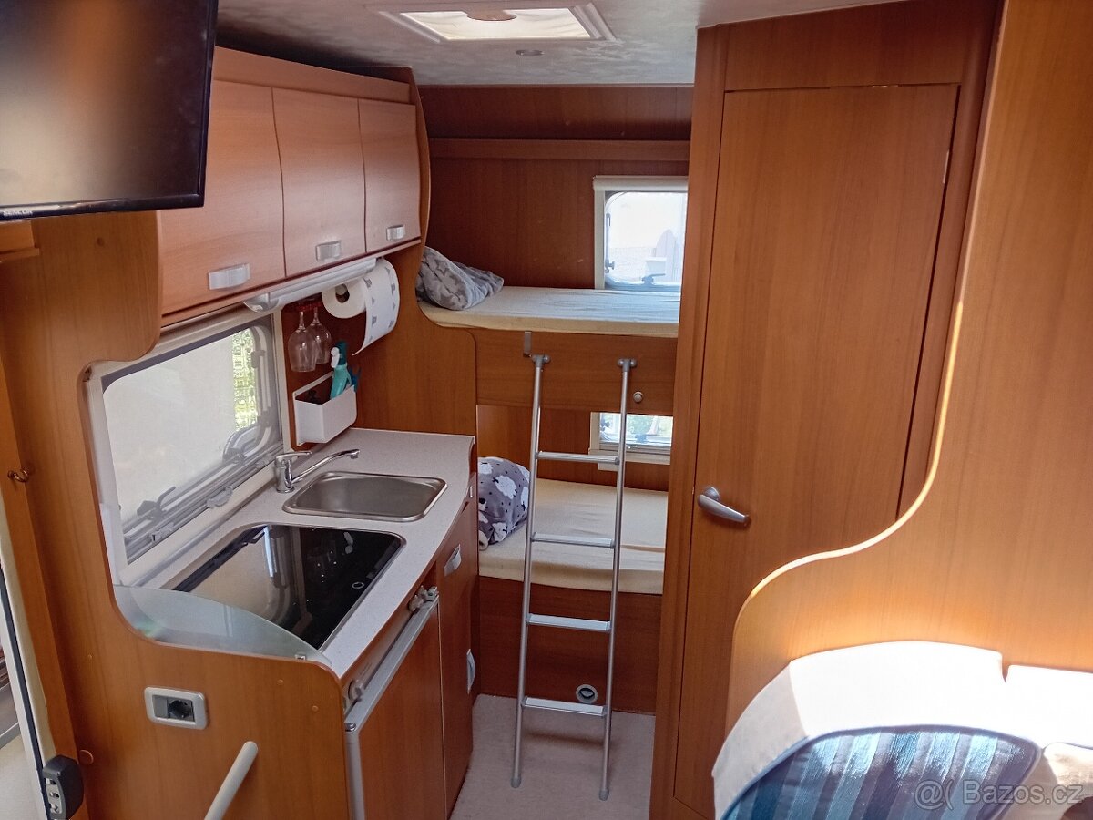 OBYTNÝ AUTOMOBIL FIAT ELNAGH 60000 KM - 10