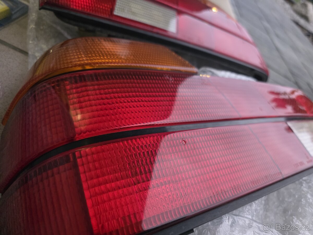 BMW E32 Zadní světla, čep, stěrače, těsnění - 10
