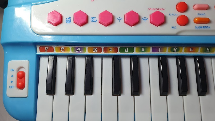 Piano/keyboard/37 kláves–hračka s mikrofonem pro děti - 10